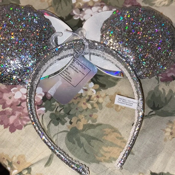 Disneys Minnie ears 100 celebration - Picture 3 of 5